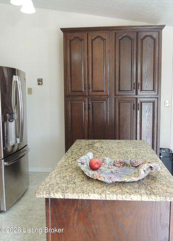 105 Andrea Ct, Bardstown, KY 40004