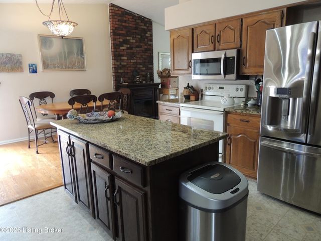 105 Andrea Ct, Bardstown, KY 40004
