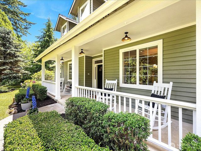 33606 NE Lake Joy Road, Carnation, WA 98014