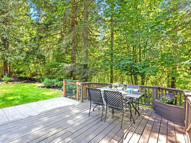 33606 NE Lake Joy Road, Carnation, WA 98014