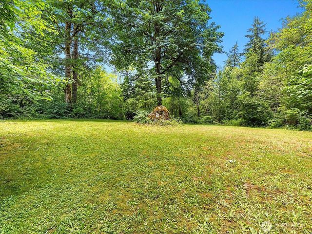 33606 NE Lake Joy Road, Carnation, WA 98014