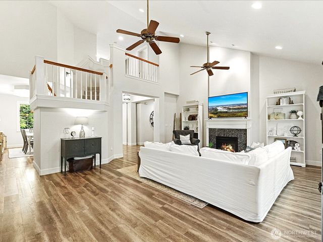 33606 NE Lake Joy Road, Carnation, WA 98014