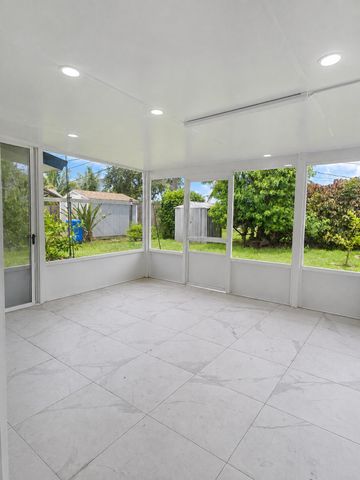 2341 NW 11th Court, Pompano Beach, FL 33069