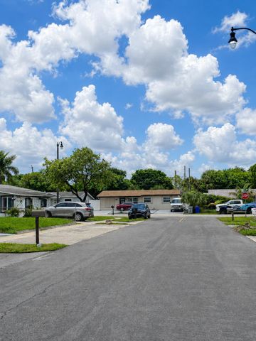 2341 NW 11th Court, Pompano Beach, FL 33069