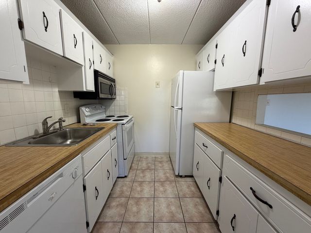 157 Franklin St. E4, Stoneham, MA 02180