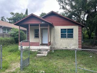 8609 N 14TH STREET, Tampa, FL 33604