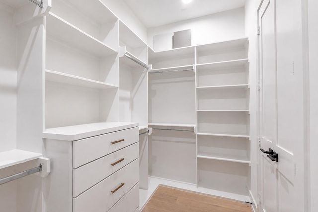 611b E 25th Street, Houston, TX 77008