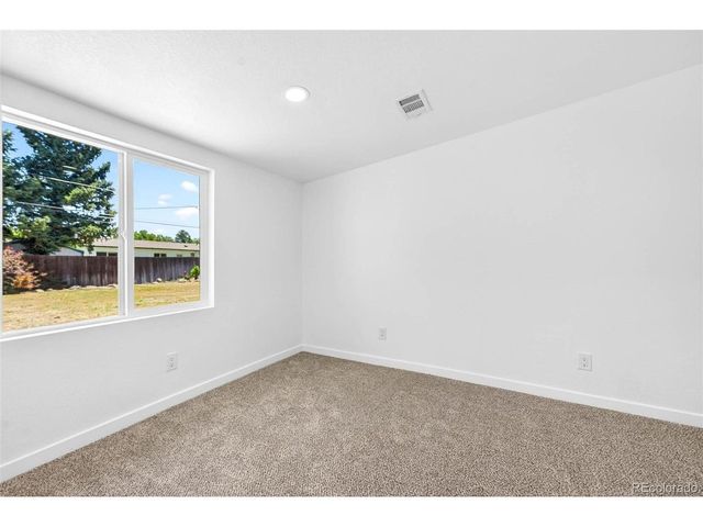 50 S Yukon St, Lakewood, CO 80226