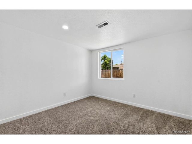50 S Yukon St, Lakewood, CO 80226