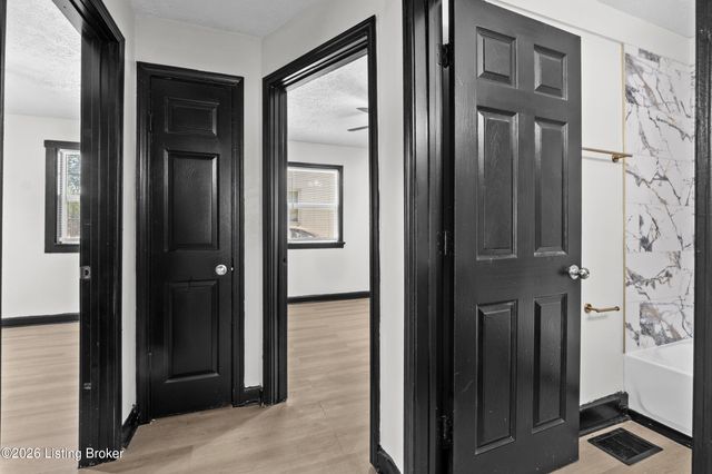 2609 Thomas Ave, Louisville, KY 40216