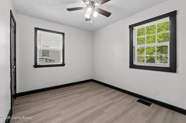 2609 Thomas Ave, Louisville, KY 40216