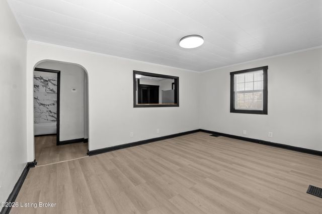 2609 Thomas Ave, Louisville, KY 40216