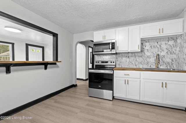 2609 Thomas Ave, Louisville, KY 40216