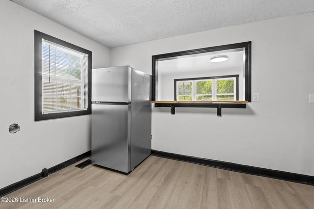 2609 Thomas Ave, Louisville, KY 40216