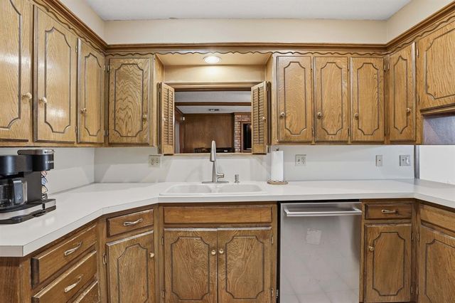 5740 NW 82nd Street, Oklahoma City, OK 73132