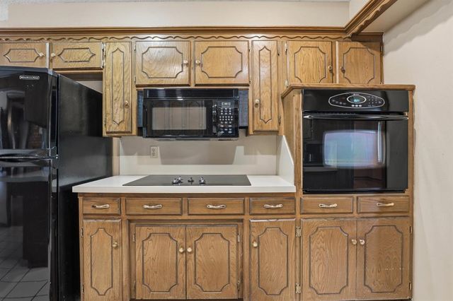 5740 NW 82nd Street, Oklahoma City, OK 73132