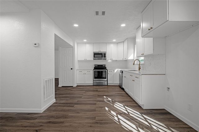 20102 Hickory Wind Drive, Humble, TX 77346