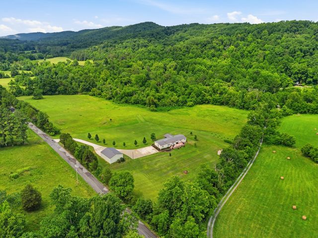 813 Ward Rd, Decatur, TN 37322