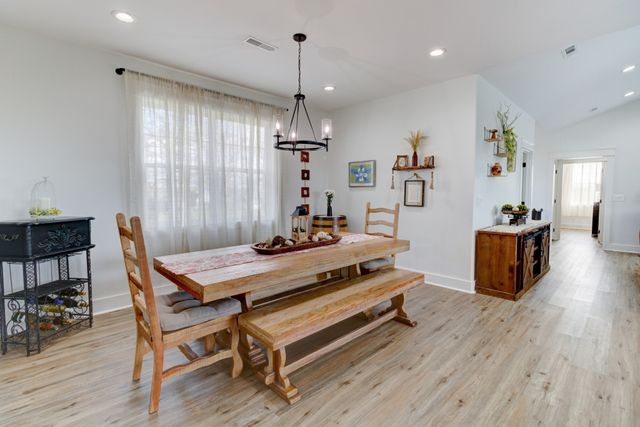 625 Robert Smith Rd, Mcminnville, TN 37110