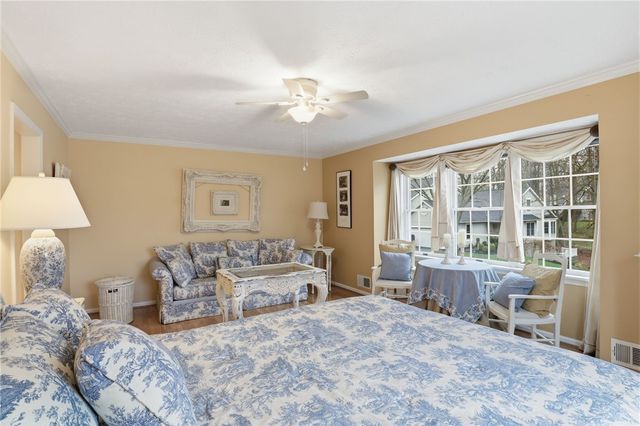 10 Brookline Avenue, Victor, NY 14564