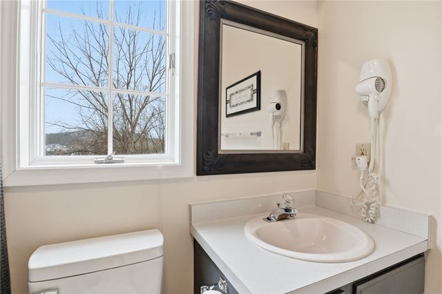 10 Brookline Avenue, Victor, NY 14564