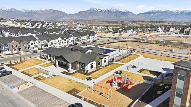 1283 W CAINE DR, Saratoga Springs, UT 84045