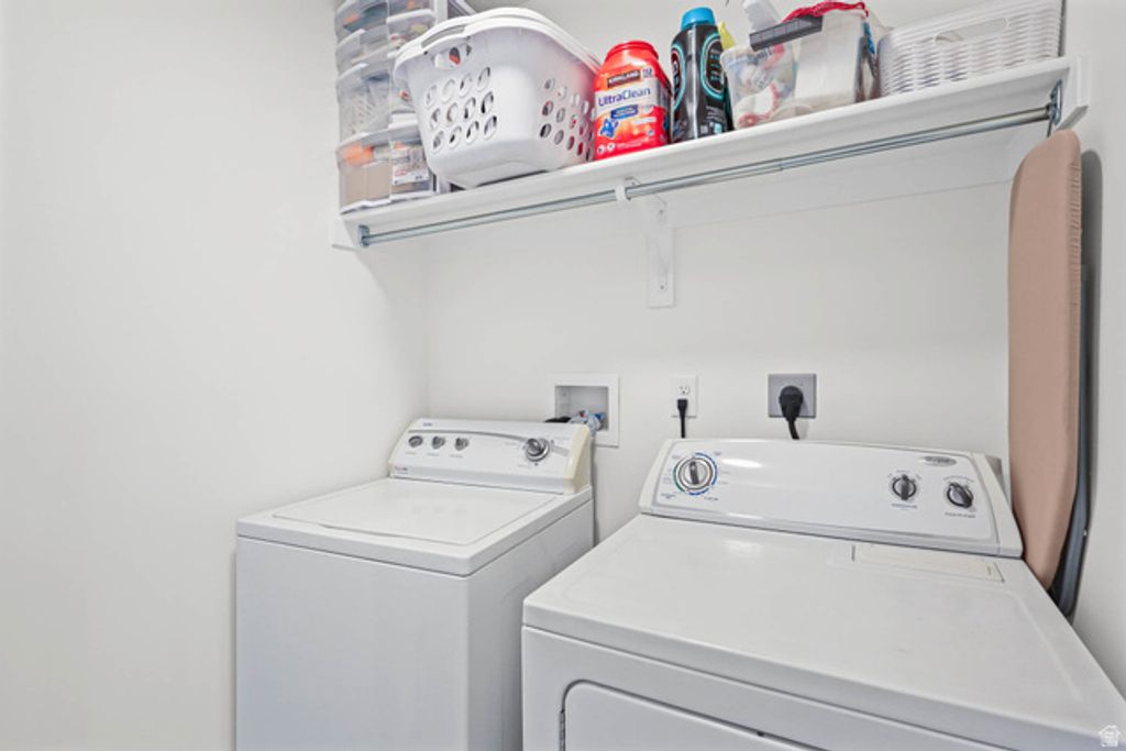 Image 23 of property listing at 1283 W CAINE DR, Saratoga Springs, UT 84045