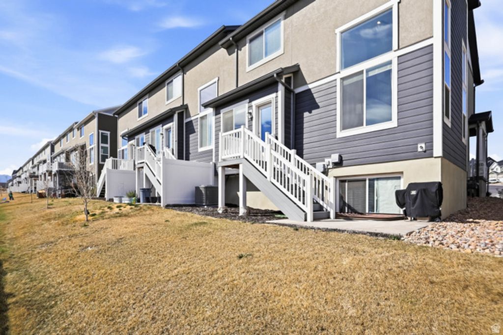 Image 28 of property listing at 1283 W CAINE DR, Saratoga Springs, UT 84045