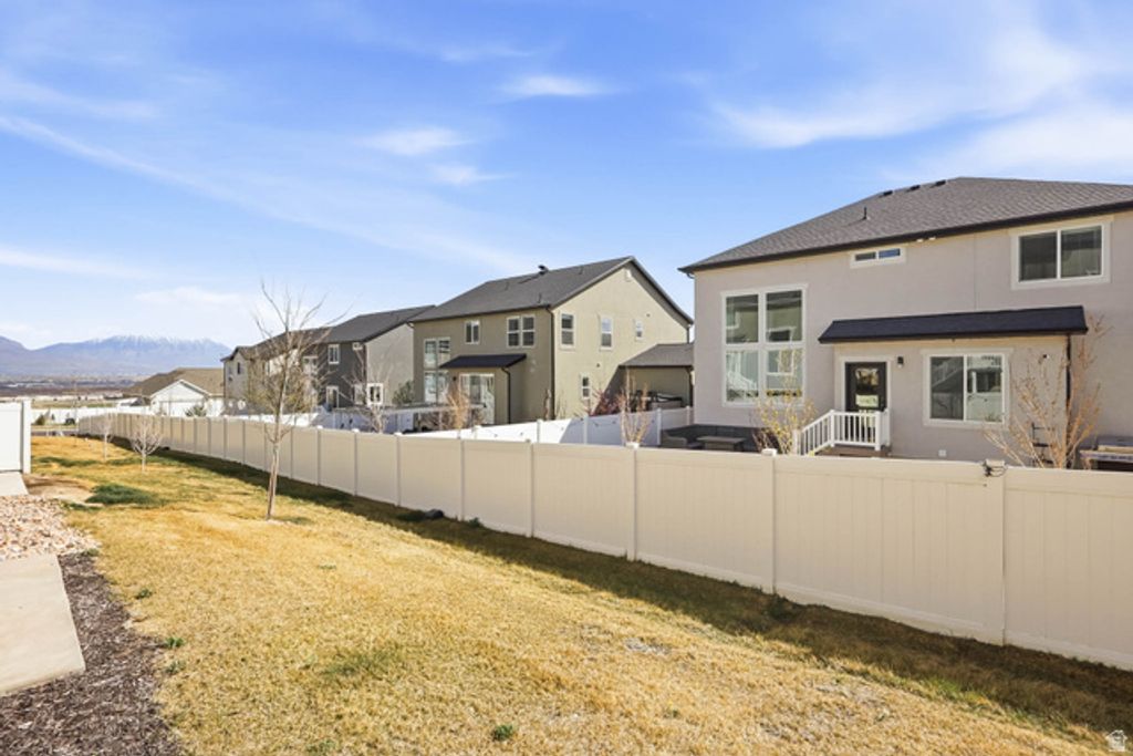 Image 30 of property listing at 1283 W CAINE DR, Saratoga Springs, UT 84045