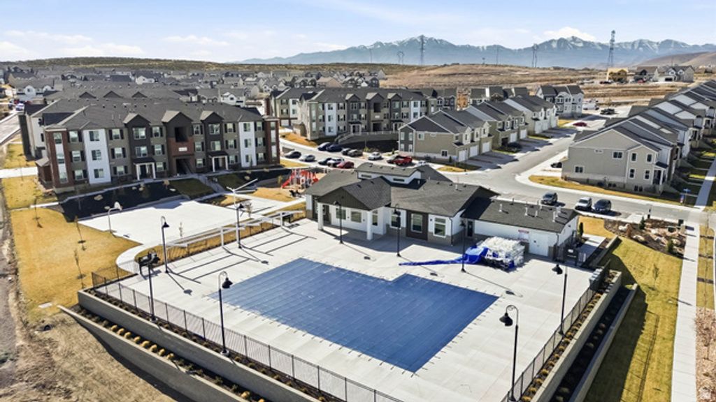 Image 32 of property listing at 1283 W CAINE DR, Saratoga Springs, UT 84045