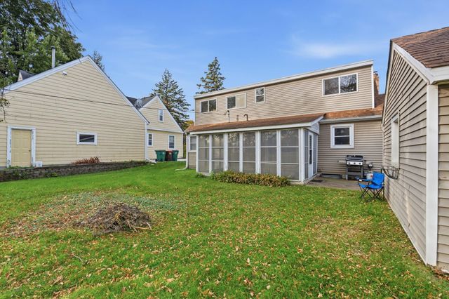 1852 Holton Street, Falcon Heights, MN 55113