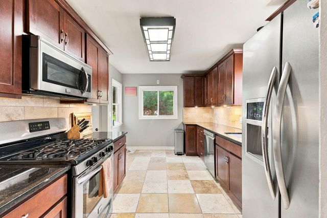 1852 Holton Street, Falcon Heights, MN 55113