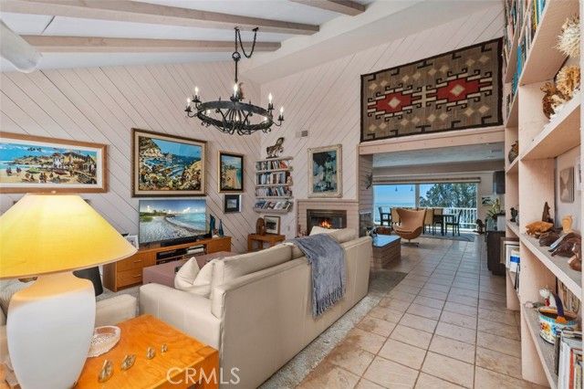 3191 Alta Laguna Blvd., Laguna Beach, CA 92651