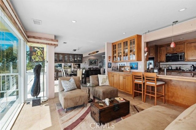 3191 Alta Laguna Blvd., Laguna Beach, CA 92651