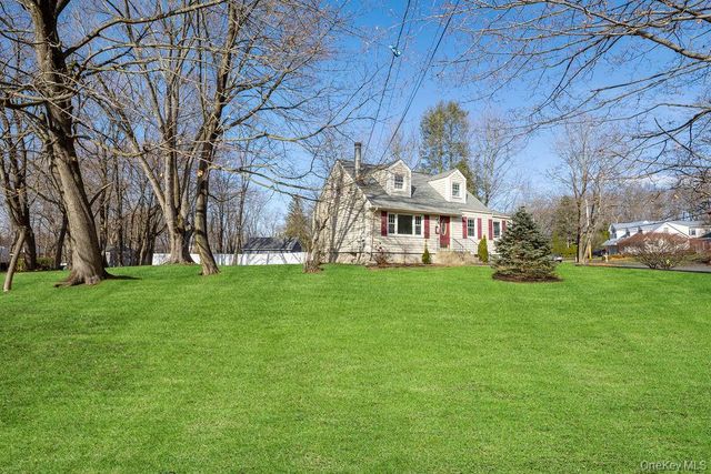 6 Cobble Place, Blauvelt, NY 10913