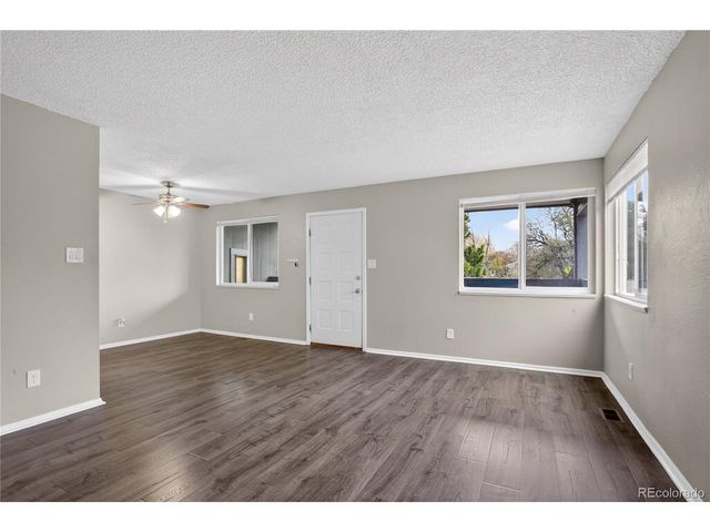 1189 Monroe D, Boulder, CO 80303
