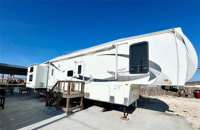 151 Neptune, Bay City, TX 77414