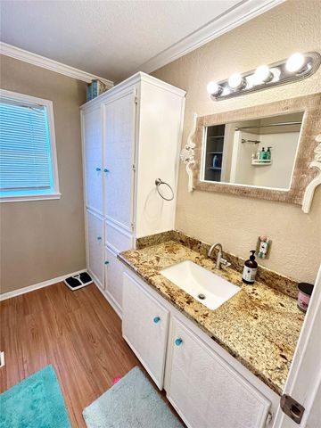 151 Neptune, Bay City, TX 77414