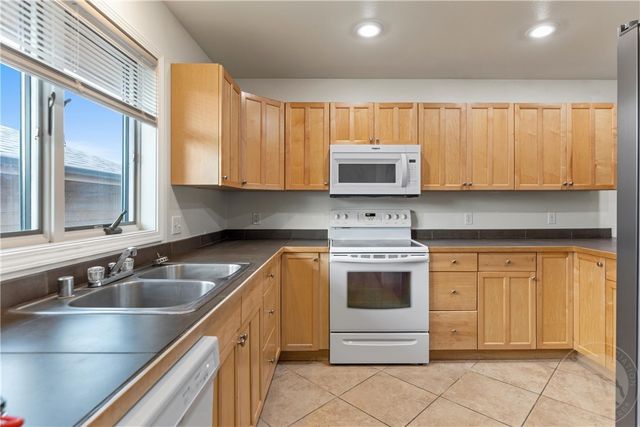 3385 Granger Avenue S 27, Billings, MT 59102