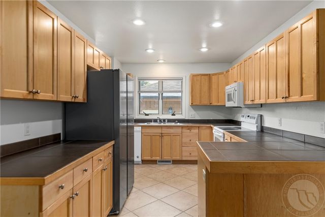 3385 Granger Avenue S 27, Billings, MT 59102