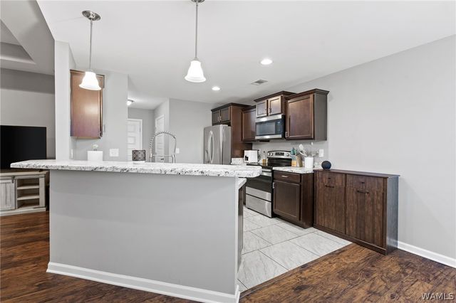 16403 Cherokee Bend Pkwy, Moundville, AL 35474