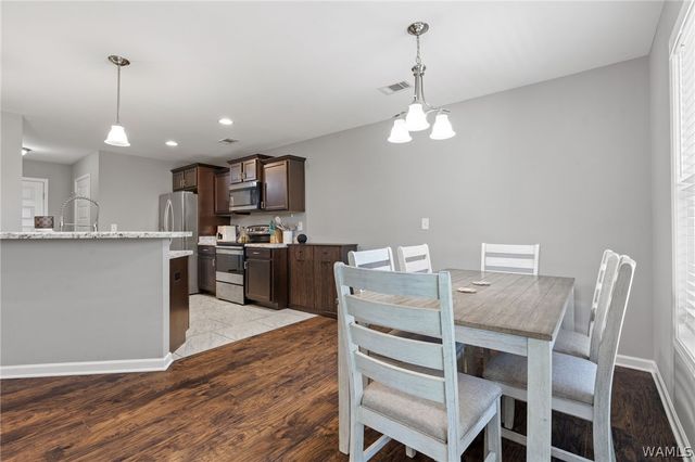 16403 Cherokee Bend Pkwy, Moundville, AL 35474