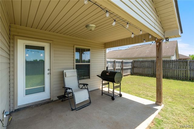 16403 Cherokee Bend Pkwy, Moundville, AL 35474