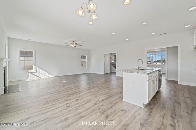 1844 Olde Towne Pointe Boulevard, Jacksonville, NC 28546