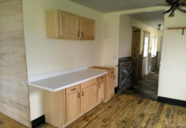 6160 Taylor Drive, Flint, MI 48507