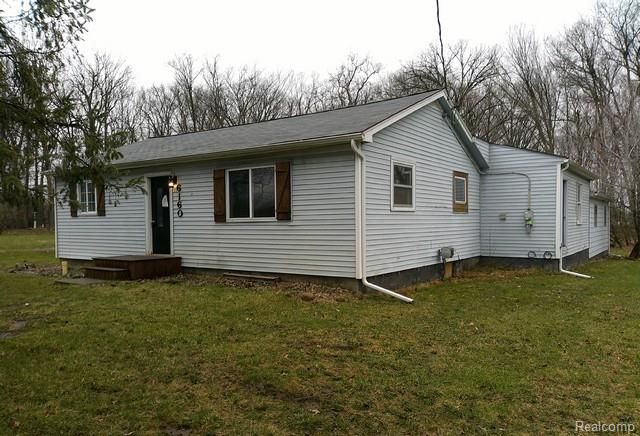 6160 Taylor Drive, Flint, MI 48507
