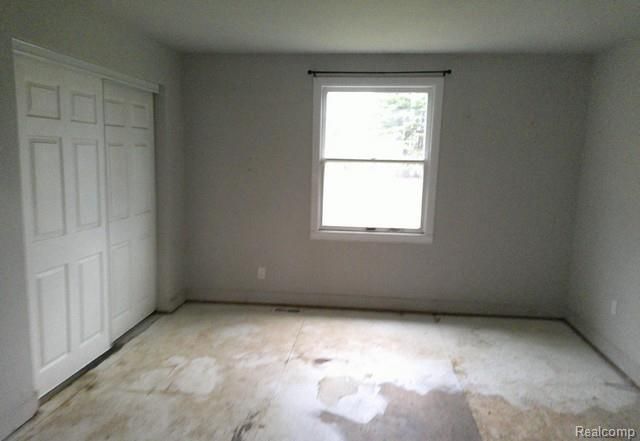 6160 Taylor Drive, Flint, MI 48507
