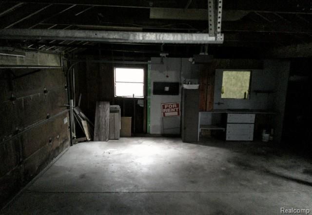 6160 Taylor Drive, Flint, MI 48507