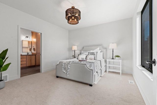 435 RIVERVIEW RIDGE PLACE, Combined Locks, WI 54113