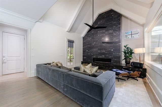 3117 W Roxboro NE Road, Atlanta, GA 30324